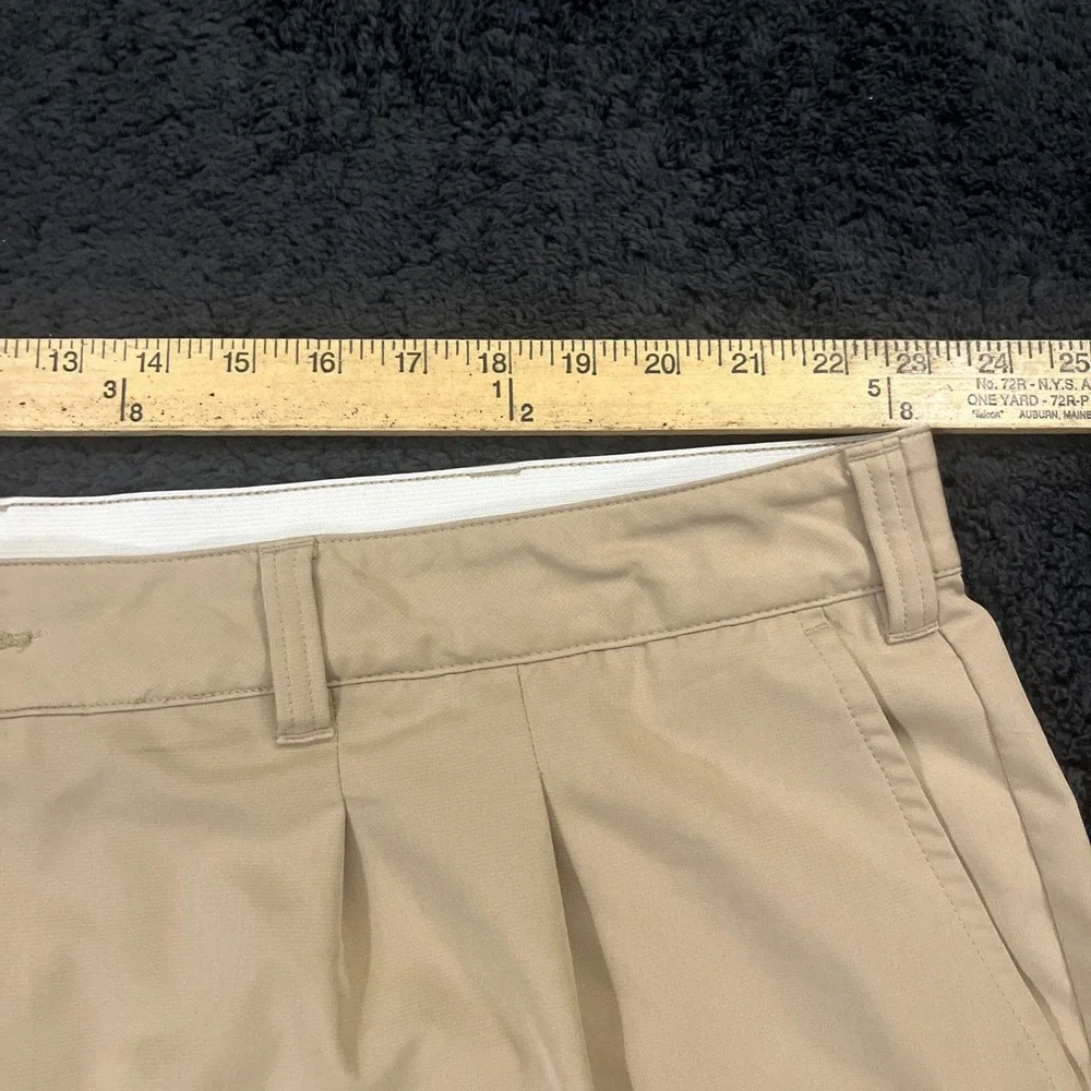 reebok favorite golf shorts men's 46 beige pleated 8.5